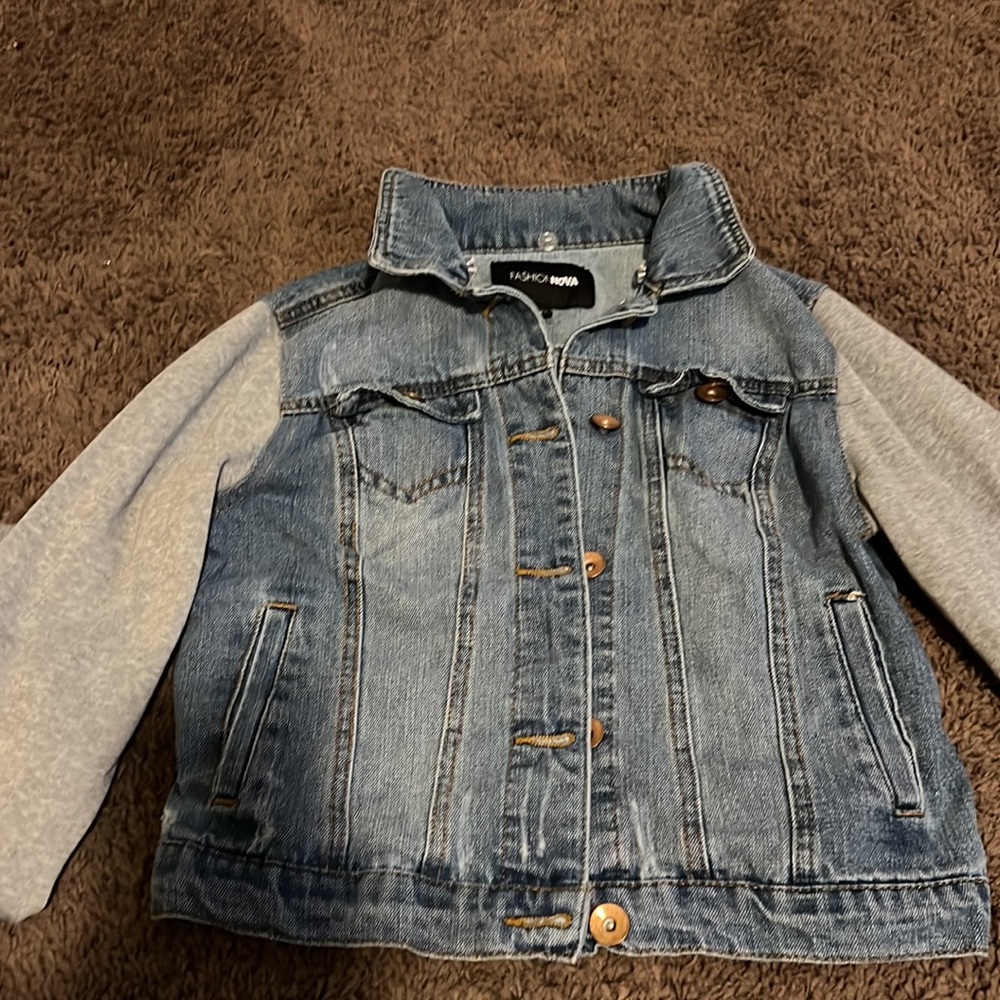 Jean jacket - Picture 2 of 5
